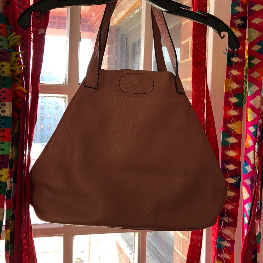 Leather bag in gorgeous rose.